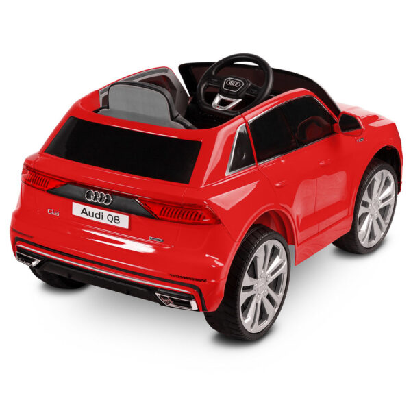 Audi  RS Q8 red