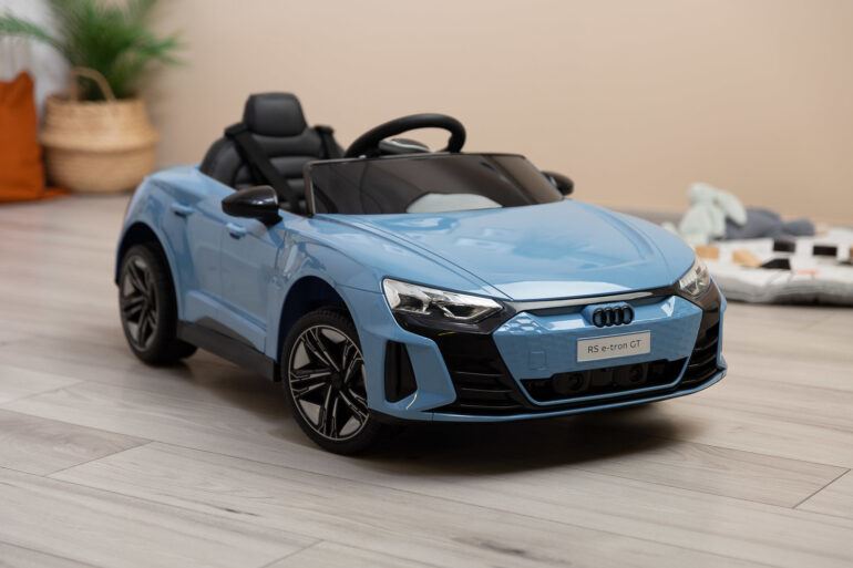 Audi RS E-Tron GT - blue (12V + RC) - Ladybug Online Store