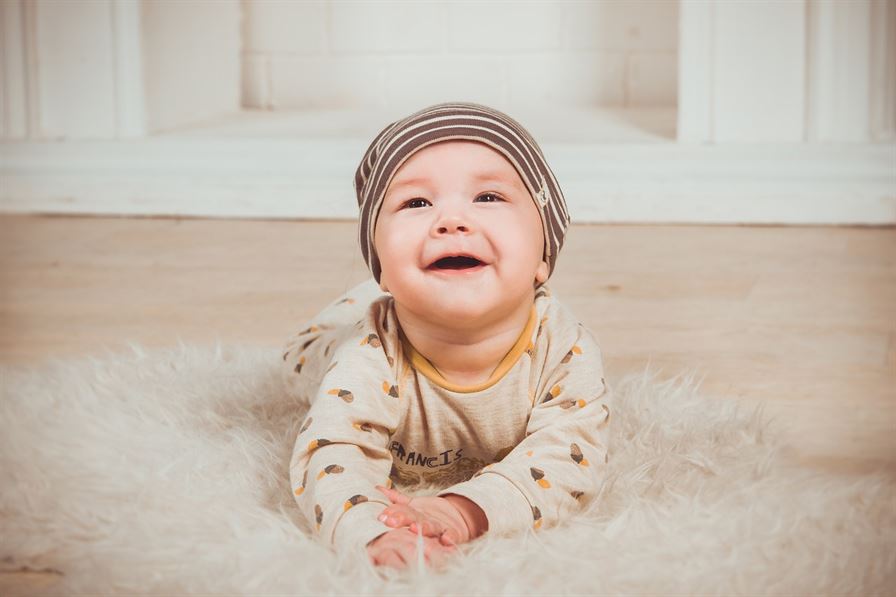 Baby Development and Milestones: Understanding Your Child's Growth - Ladybug Online Store Parenting
